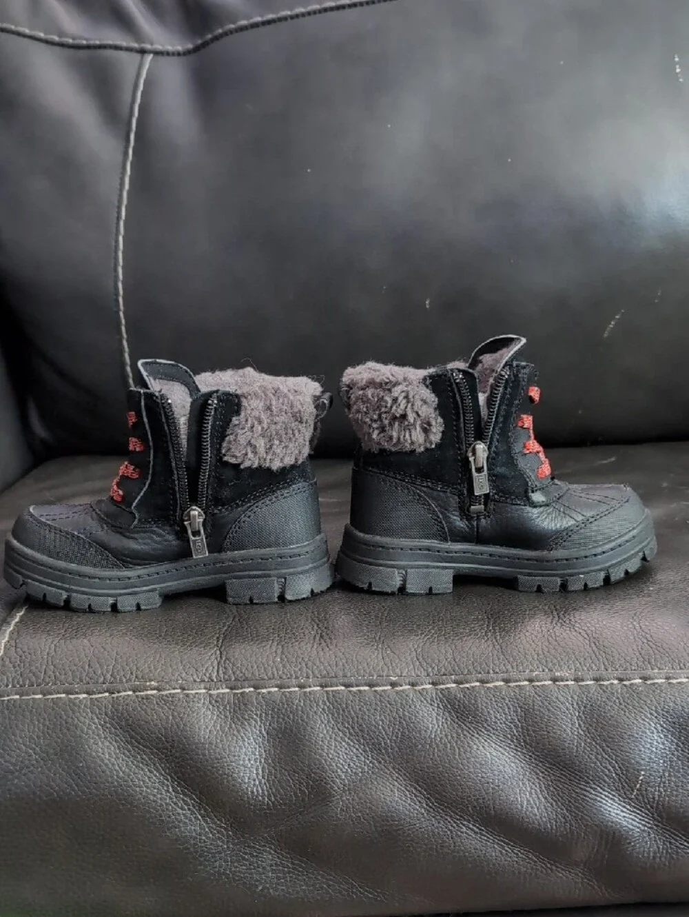 UGG warm kids